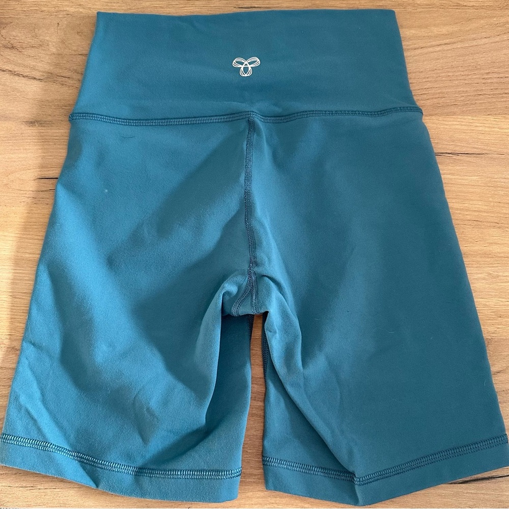 Aritzia TNA Teal High-Waist Bike Shorts - Size S - 7” Inseam - EUC - Picture 3 of 3